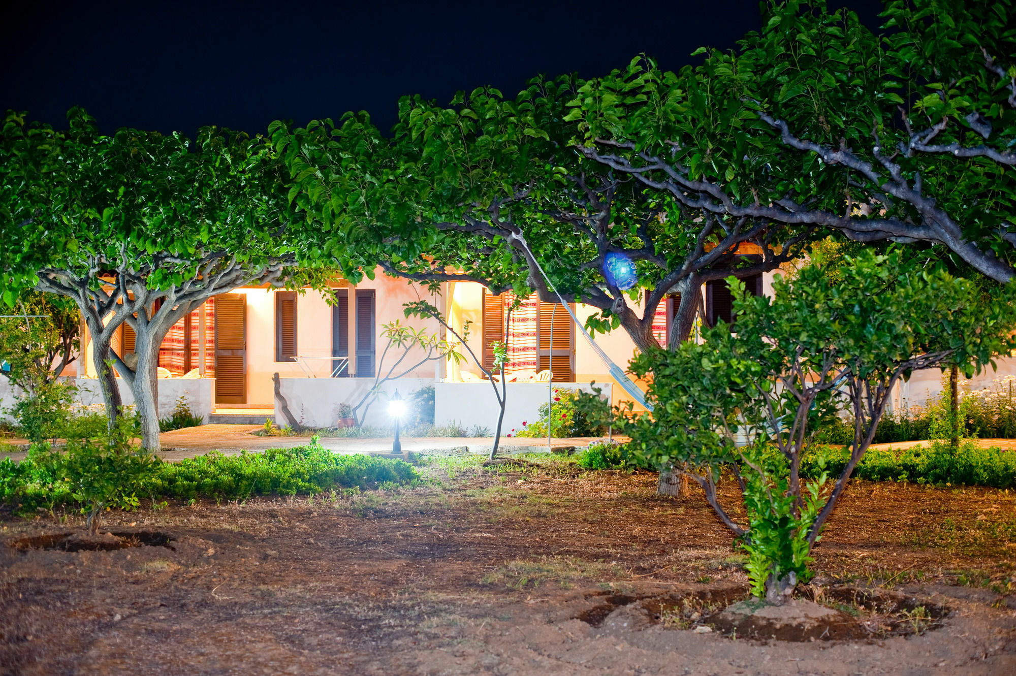Dolphin Apartments Frangocastelo Ngoại thất bức ảnh